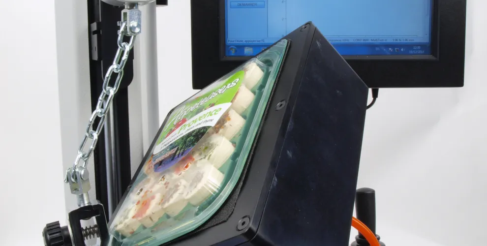 Mecmesin | Peel testing vacuum-formed containers