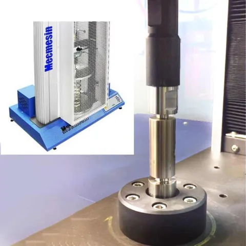 Oil pipe valve spring cyclic compression test and guarded spring test