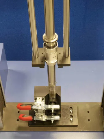 Steering rack column bearing friction pull test
