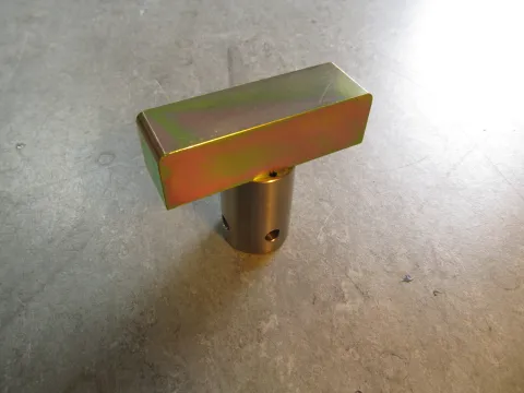 Radiused test block for compressive strength test on plastic duct (PDV12039)