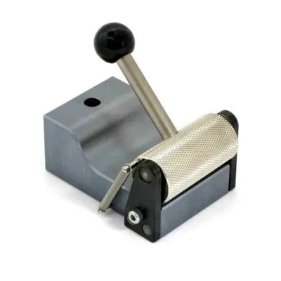 Eccentric Cam Grip, 1 kN. Pyramidal-faced roller (serrated), pair, QC fitting